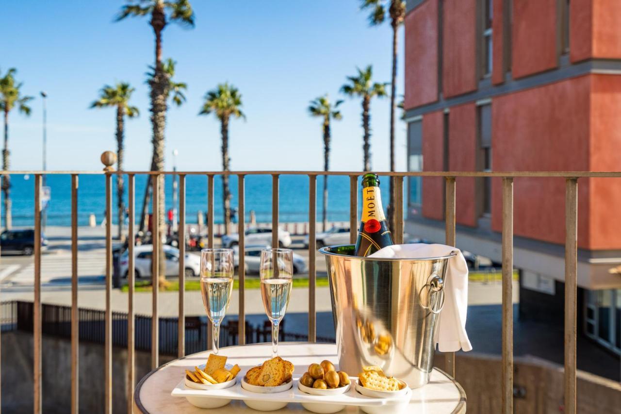Kronos On The Beach Suite 2 Барселона Екстер'єр фото